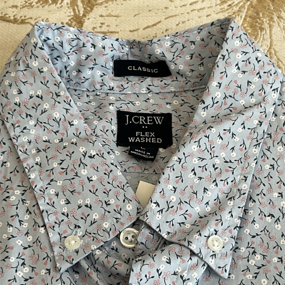 NWT J.Crew Flex Washed Floral Casual Button Down Shirt Men's Large - Picture 3 of 6
